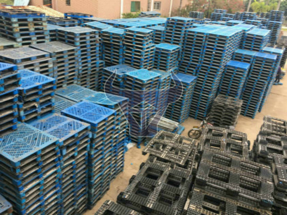 塑料栈板二手货架栈板货源批发耐用更省钱！